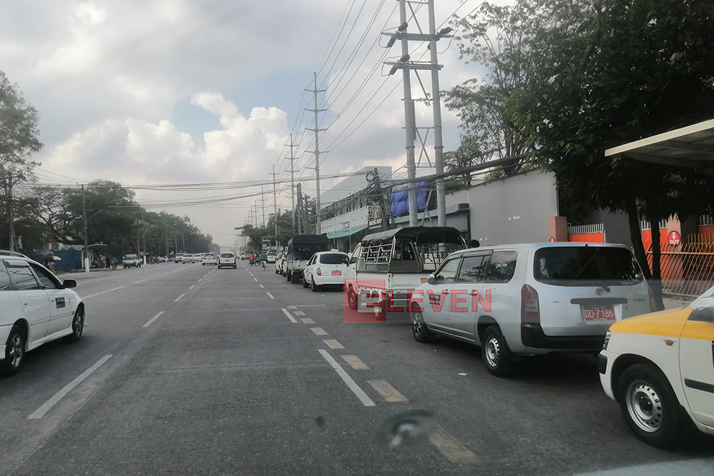 Myanmar has long queues of cars waiting to fill up fuel at filling