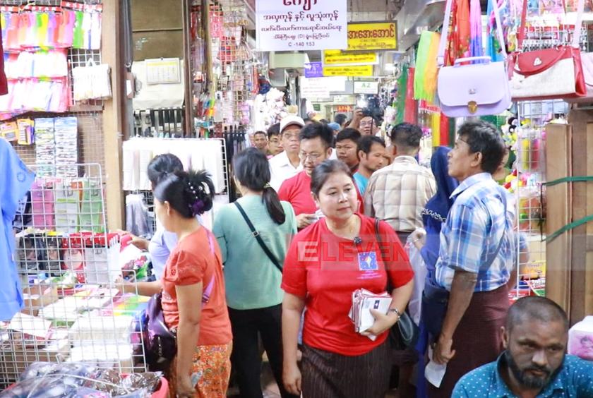 Independent Candidates Campaign at Surati Bazaar in Lanmadaw Township