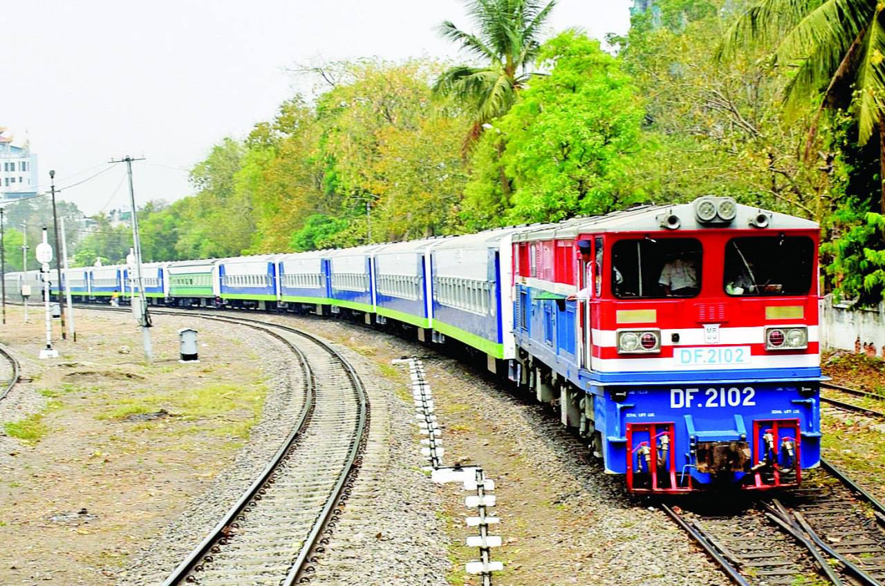 MR plans special Christmas holiday trains with modern air-conditioned DEMU and airbag coaches