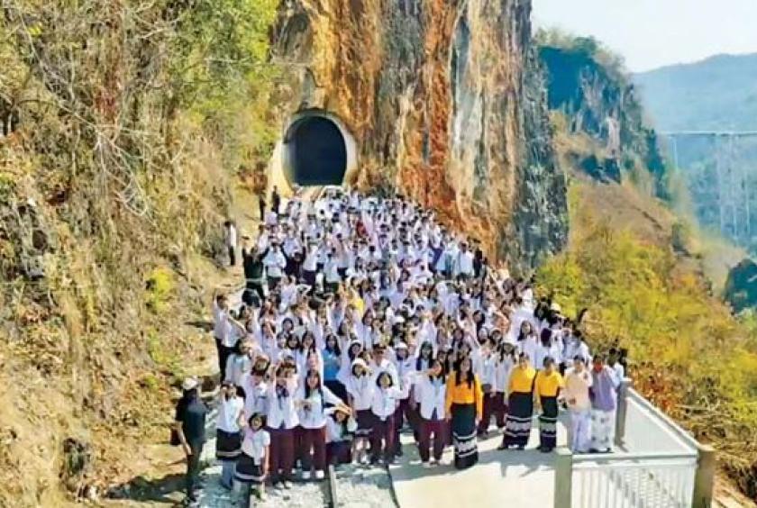 High passenger demand for Pyin Oo Lwin–Gokteik Scenic Train...