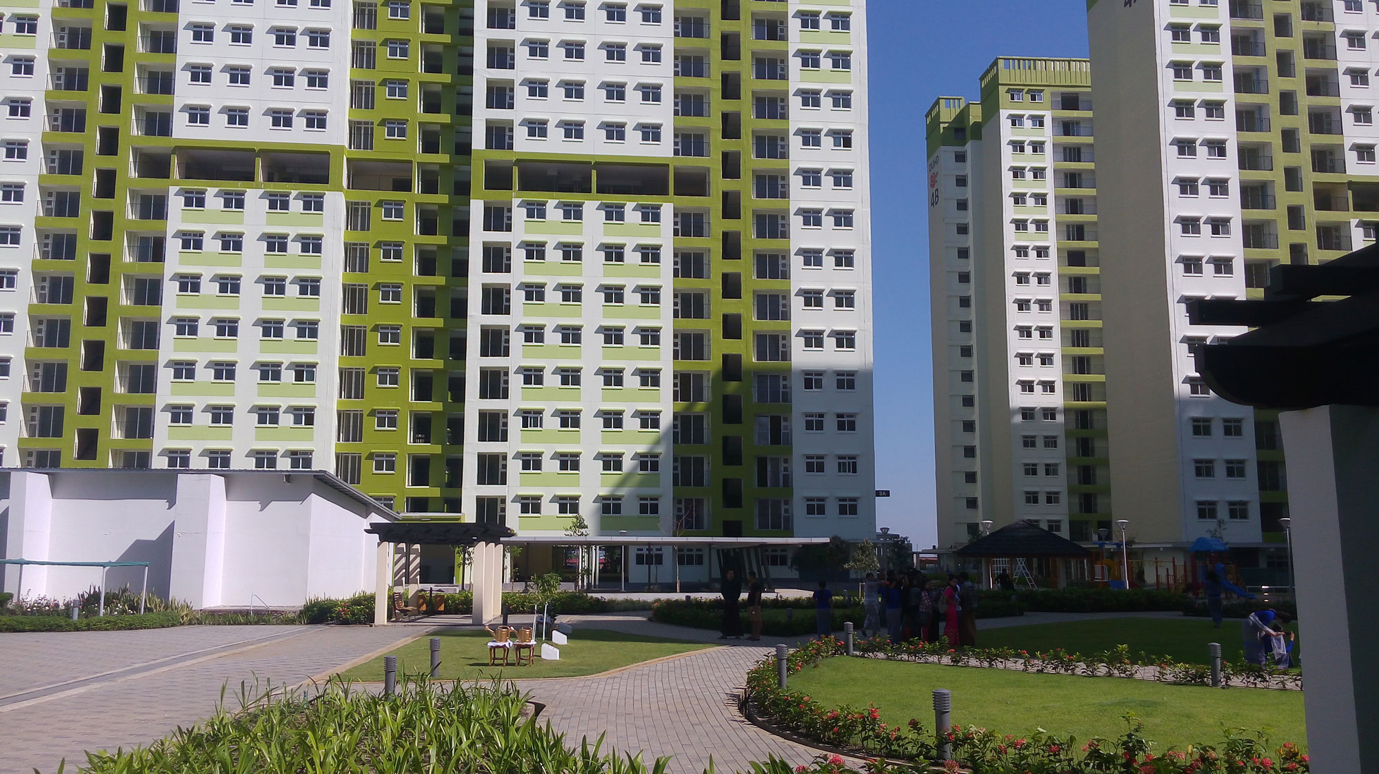 Apartments in Yadanar Hninsi housing to sell with a long term...