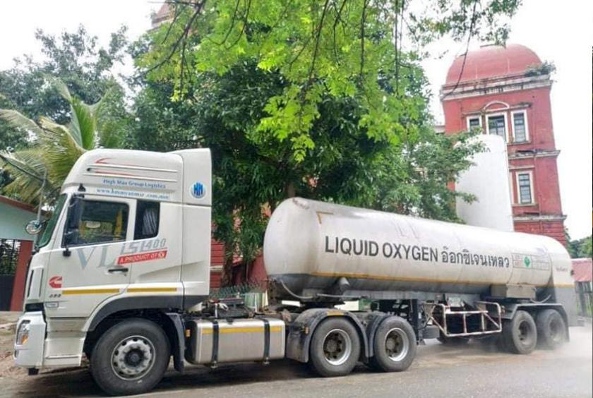 Two liquid oxygen trucks arrive in Yangon, 26 more to come