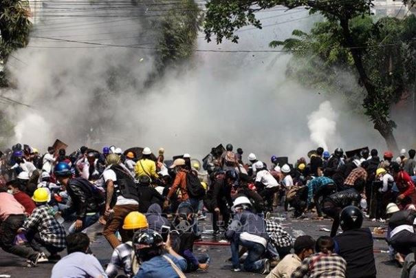 Vietnam backs comprehensive solution to Myanmar issue