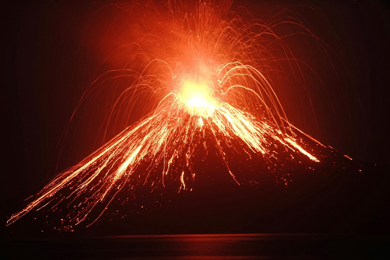 Mountains rumbling: Five most active volcanoes in Indonesia | #