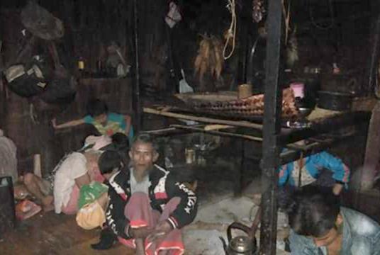Villagers living in western part of Pruhso Township, Kayah State, have no access to electricity 