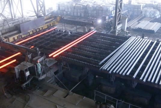 A steel factory in Bà Rịa-Vũng Tàu Province. Vietnamese enterprises are closely watching the escalating US-China trade war and fear its possible impacts. — VNA/VNS