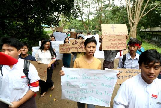 University students stage a protest against the project in Yangon University on November 4. (Photo-Myo Htet Paing).