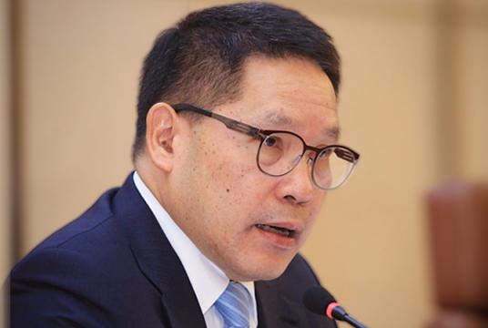 Minister Uttama Savanayana will on Tuesday (November 26) submit to the Cabinet the latest economic package to boost the economy.