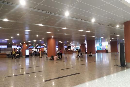 Yangon Int’l Airport seen with few people around on March 17