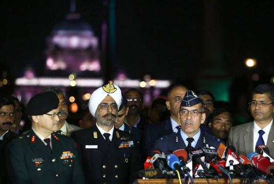 Armed forces, joint press conference, India-Pakistan tensions, IAF strikes, Khyber Pakhthunkhwa, Pakistan, Balakot, F-16, three services, JeM Air Vice Marshal RGK Kapoor (2R), Rear Admiral Dalbir Singh Gujral (2L) and Maj Gen Surinder Singh Mahal (L) during a joint press conference of the Indian Air Force (IAF), Army and Navy in New Delhi on February 28, 2019. (Photo: AFP)