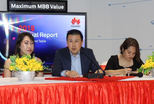 Bob Zhu, deputy general manager of Huawei Myanmar (centre), says Huawei will continue to grow further in the region (Photo- KhineKyaw, Myanmar Eleven)