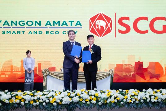 The signing ceremony between Amata Corporation and SCG Cement and Construction