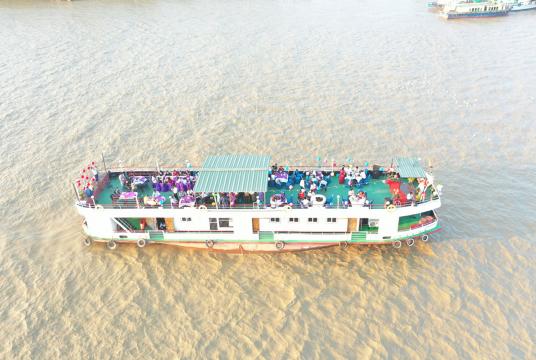 Tayza cruise ship seen from the air