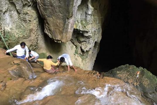 The inner place of Htiparunu cave