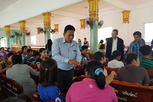 MOEAF helps Myanmar migrant workers who have been dismissed from their jobs in Thailand (Photo-Labour Attaché Office).