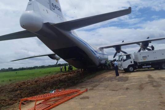 Military plane Y8 skidded off at Yangon International Airport