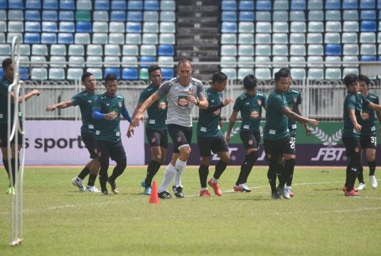 Myanmar national team in training (Photo-Nyi Nyi Soe Nyunt)