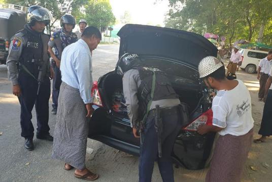 Police is conducting an operation to search for mine and bomb in Mandalay. (Photo- Yin Myo Thwe)