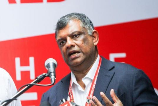 AirAsia is aware of misleading sponsored content on social media claiming AirAsia Group CEO Tony Fernandes (pic) has launched a new fintech platform./The Star