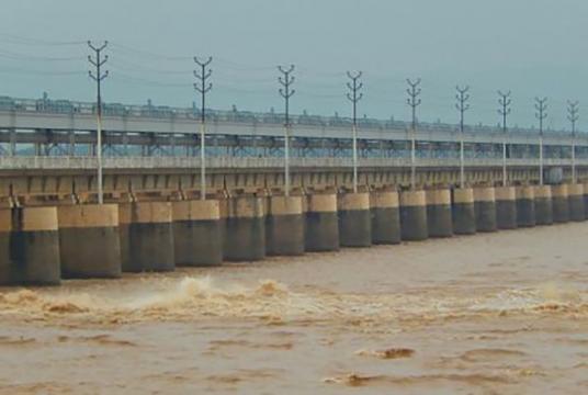 Farakka Barrage. Photo: Collelcted 