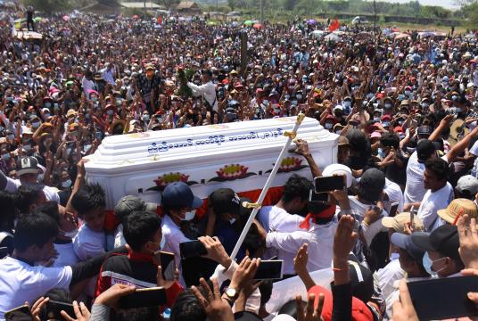 Tens of thousands of moaners seen at funeral of Nyi Nyi Htet Aung (Photo-Pyae Phyo Aung) 