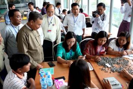 Sales of gems and jade in progress in Nay Pyi Taw 