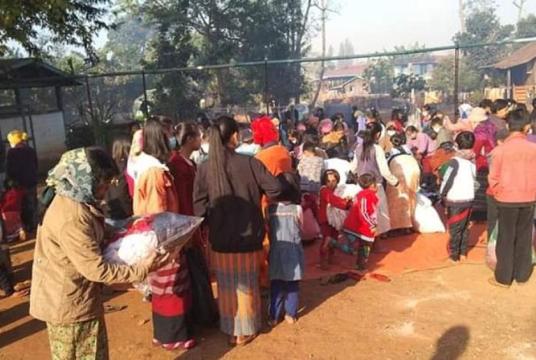 Clothes being distributed to IDPs in Hsihseng Township. (Photo-Data For Myanmar)
