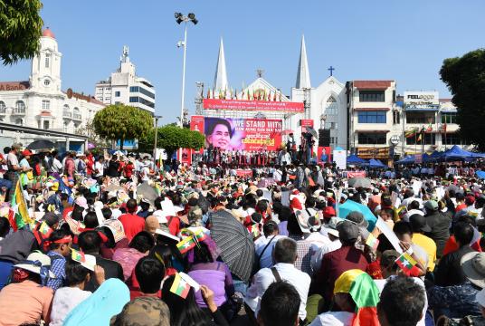 The people gathered in Yangon to show support for Myanmar State Counsellor Daw Aung San Suu Kyi .