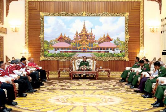 Senior General Min Aung Hlaing meets with the representatives of the KNU in Nay Pyi Taw on October 29.