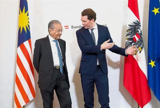Welcome to Austria: Dr Mahathir with Kurz at the Federal Chancellery In Vienna. The two leaders exchanged views in strengthening trade ties. — Bernama