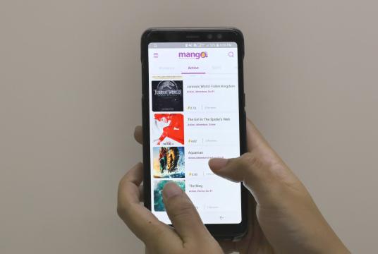 Movie screening: Newly launched feminist film review application, Mango Meter, will let you rate films based on their portrayals of female characters. The highest rating of five mangoes means a movie is fully feminist. (The Jakarta Post/Dhoni Setiawan)