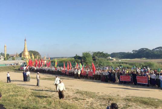 Mass rally supporting Tatmadaw in conjunction with denouncing external interference is held in Hinthada. 
