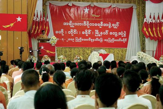 Dr Zaw Myint Maung, Vice-Chairman-2 of the ruling NLD party, makes a speech at the NLD’s meeting in Pyinmana, Nay Pyi Taw on July 21.