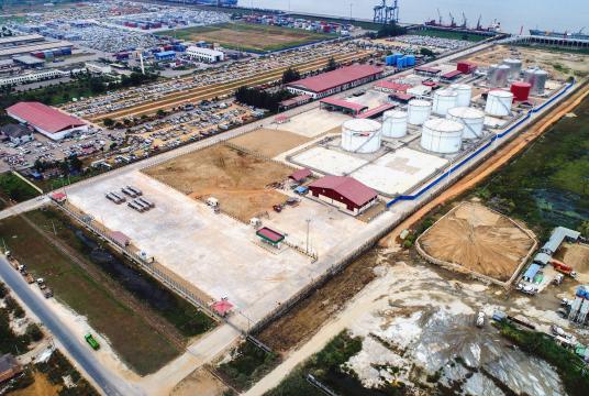 The photo shows the fuel tank area of PUMA Energy Asia Sun (PEAS) Company. (Photo-PUMA)