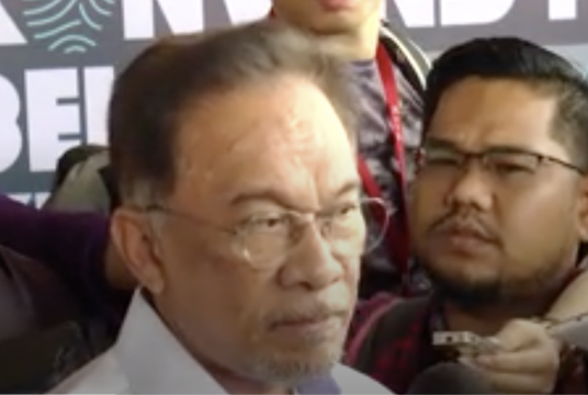  Anwar Ibrahim/ Screen grab from The Star video