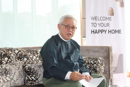 Serge Pun@U Thein Wai, executive chairman of Yoma Group, at a media roundtable with a group of invited journalists in Yangon (Photo- Khine Kyaw, Myanmar Eleven)