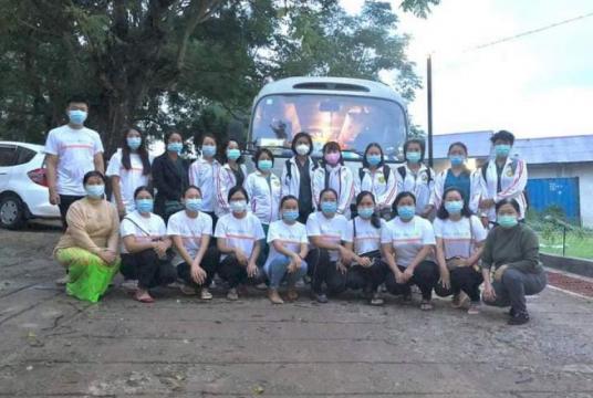 Nurses from Shan State before leaving to Yangon this morning.