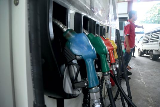Photo shows a local filling station in Yangon. 