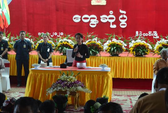 State Counsellor Aung San Suu Kyi meets local people in Debayin on March 11 (Photo-Kaung Khant Lin) 