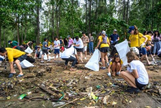 Volunteers collect plastic waste at Khung Bang Kachao Urban Forest and Beach as part of the Trash Hero initiative in Bangkok on Aug 25, 2019.PHOTO: AFP