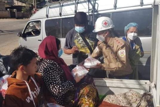 Some IDPs from Kayah State seen in Shan State (Photo-Shan State Red Cross) 