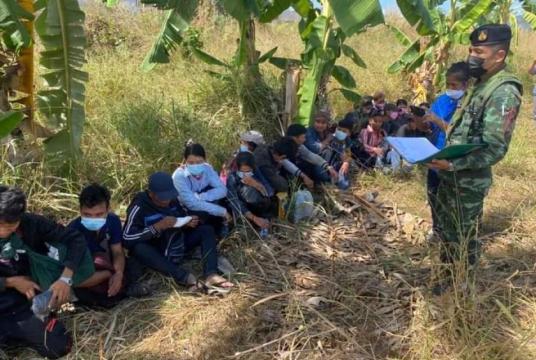 Photo shows some Myanmar nationals having entered Thailand illegally 