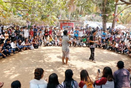 People play a traditional game during Khmer New Year celebrations last year./Phnom Penh Post