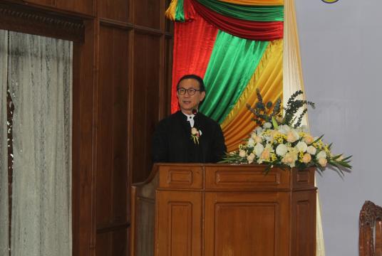 Vikrom Kromadit, chairman of Amata Corporation Pcl, delivers a speech at a signing ceremony in Yangon (Photo- Khine Kyaw, Myanmar Eleven)