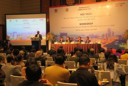 Ousmane Dione, Country Director for the World Bank in Việt Nam delivers a speech at the workshop on Việt Nam Economic Growth Model 2021-30 with a vision to 2045 on Wednesday. – Photo courtesy of World Bank Vietnam