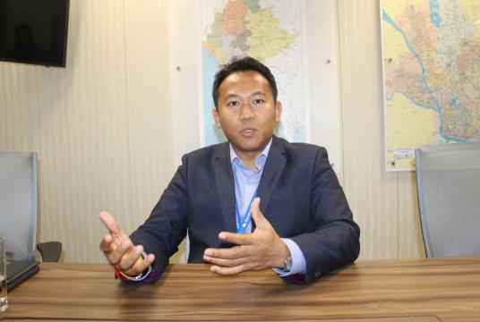 Zarni Win Htet, the head of mobile group at Samsung Myanmar, at an exclusive interview in Yangon (Photo- Khine Kyaw, Myanmar Eleven)