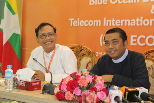 Zaw Min Oo, chief external relations officer at Mytel, (left) and Htun Htun Naing, chairman and CEO of Blue Ocean Co, at a press conference in Yangon (Photo- Khine Kyaw, Myanmar Eleven).