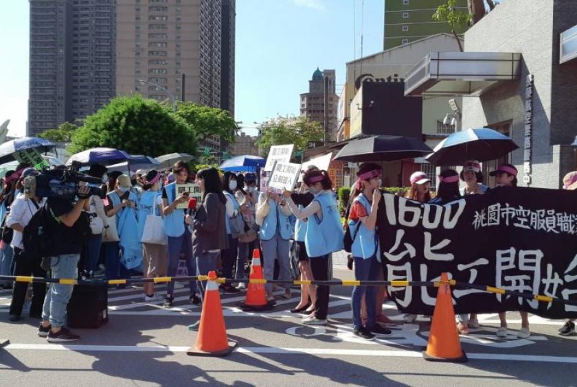 Eva Air Flight Attendants Strike Continues After Negotiations Unexpectedly Break Down Youtube