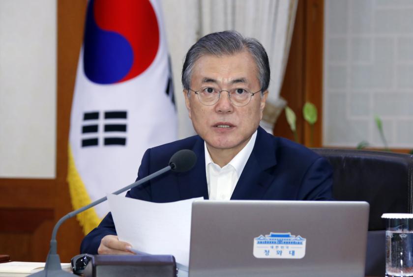 President Moon Jae-in addressed the Cabinet on Tuesday. Yonhap