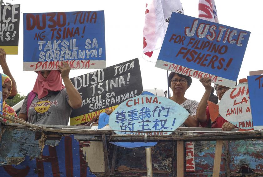 Members of the fishers’ group Pambansang Lakas ng Kilusang Mamamalakaya ng Pilipinas, who denounced President Duterte for saying the boat-ramming on June 9 near Recto Bank was just a small accident, will likely return to Mendiola, Manila, to rally against his policy of allowing the Chinese to fish in our country’s exclusive economic zone. —EARVIN PERIAS